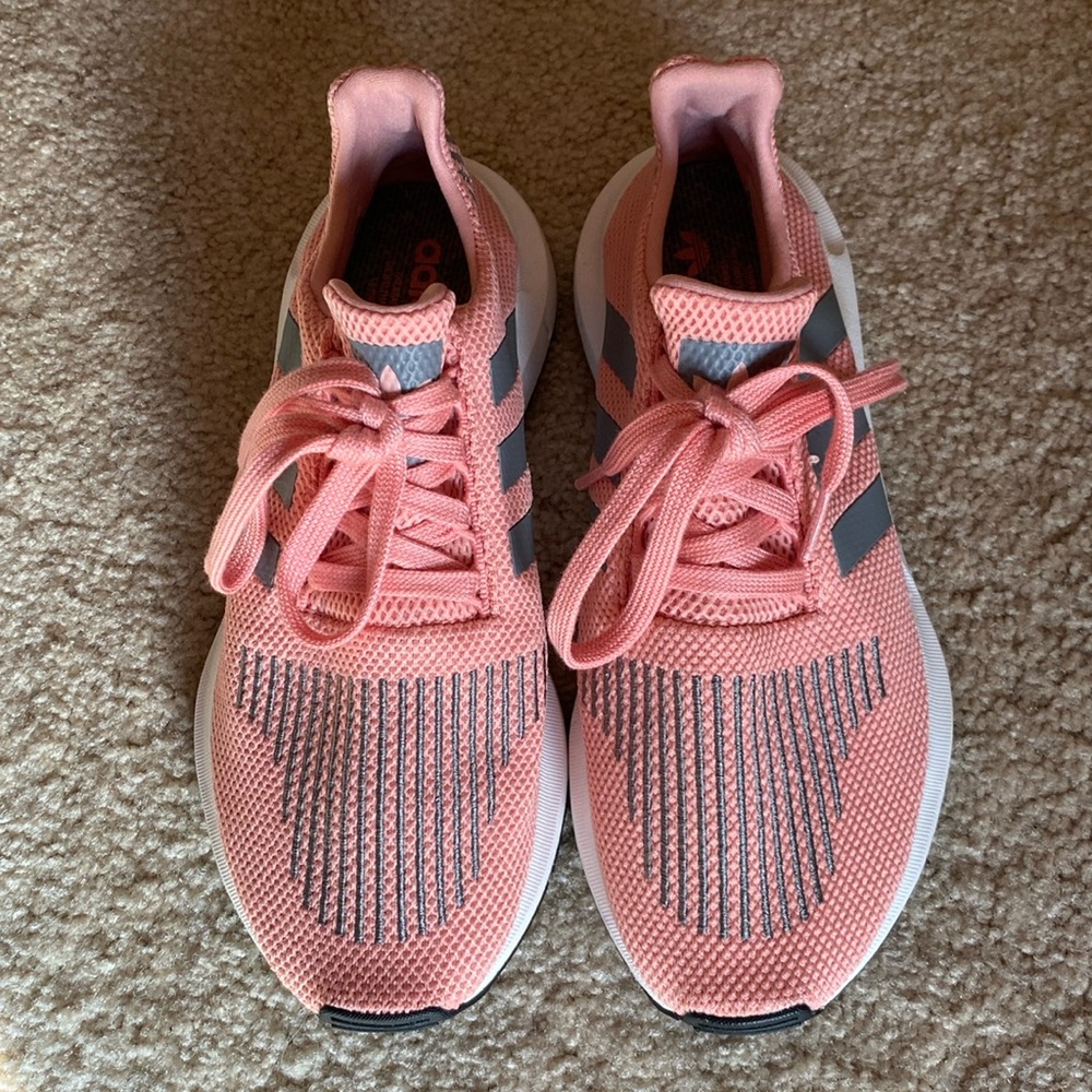Adidas 👟